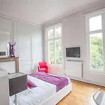 Couette-café L'esplanade 4*