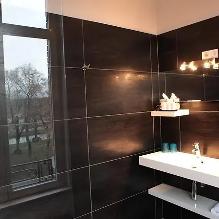 L'esplanade Oda ve Kahvaltı 4*