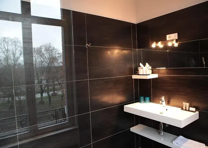 L'esplanade Bed & Breakfast 4*