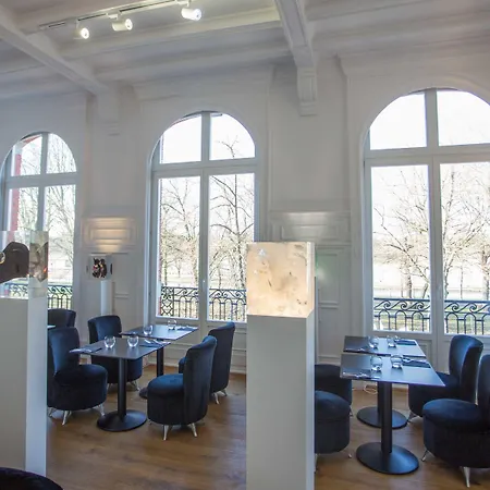 Frühstückspension L'esplanade 4*